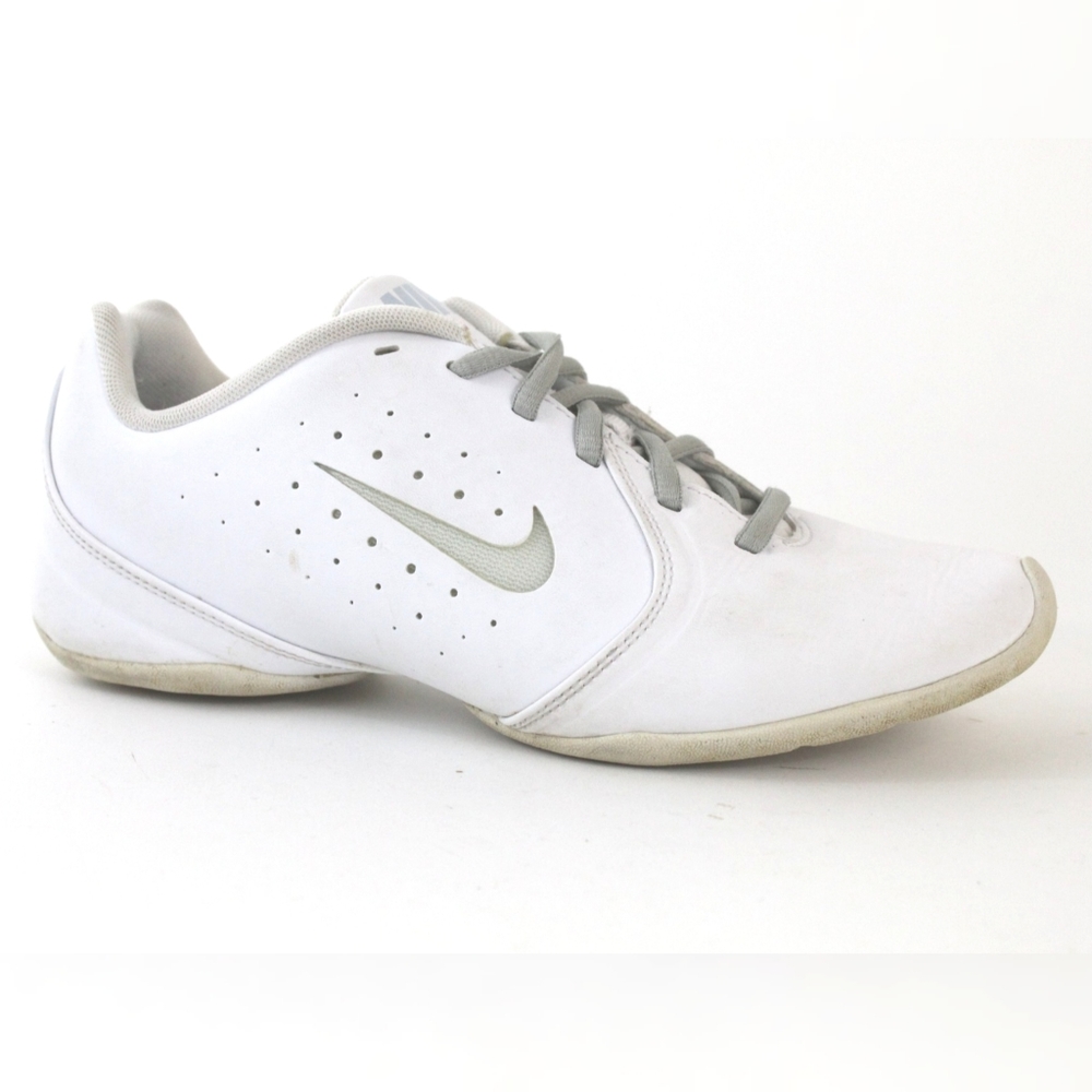 Nike Sideline 3 Cheerleading Shoes Women 6.5 White